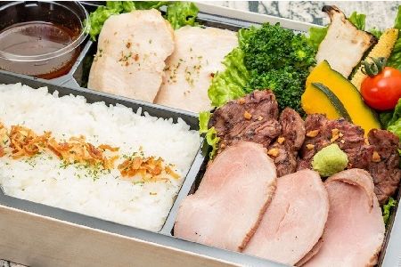 神保町ビーフ3種盛り弁当